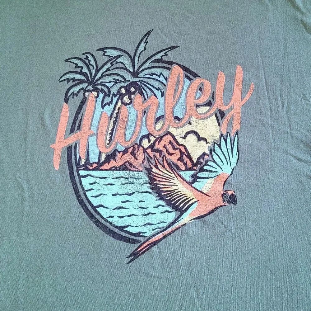 Hurley🌊 Island Scene🏝 Graphic Tee👕 - NWT - Picture 11 of 11